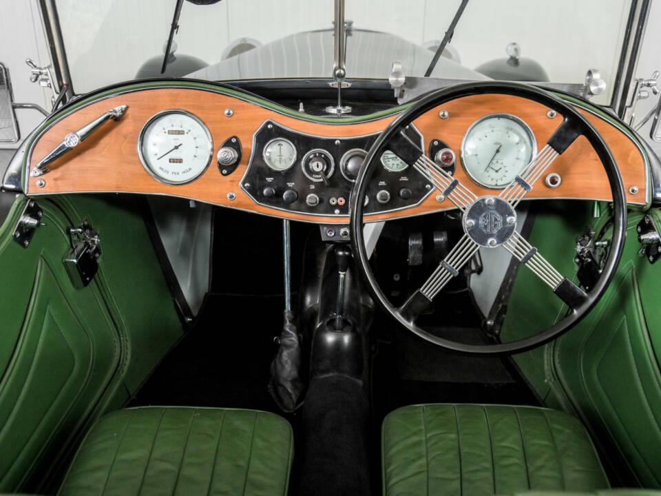 Image 7/50 of MG TC (1947)