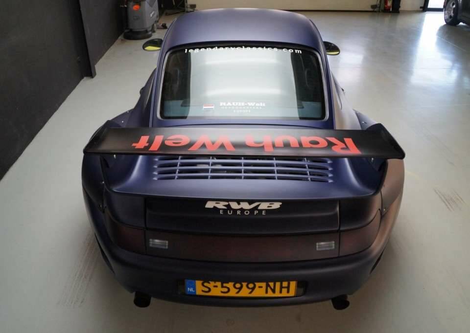 Image 7/50 of Porsche 911 Carrera (1994)