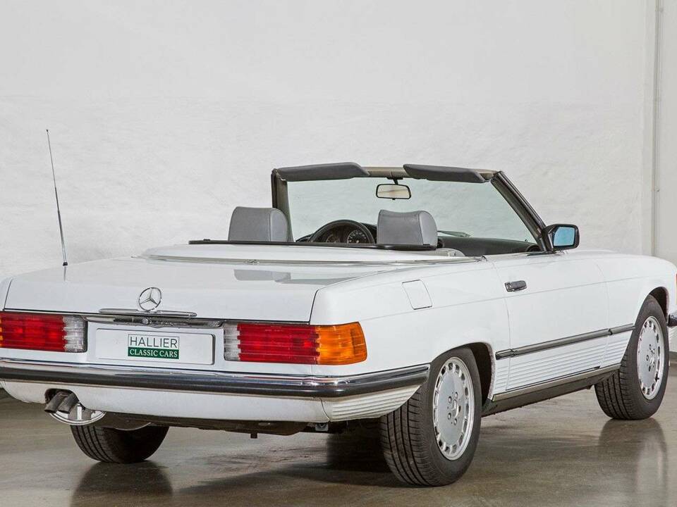 Image 5/27 de Mercedes-Benz 300 SL (1986)