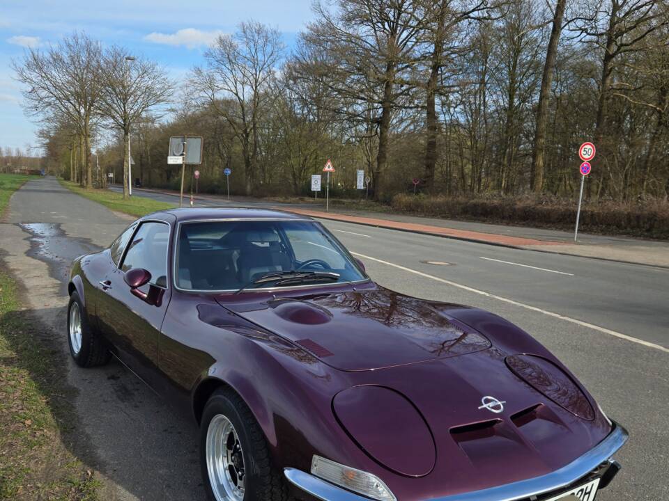 Image 15/92 of Opel GT 1900 (1973)