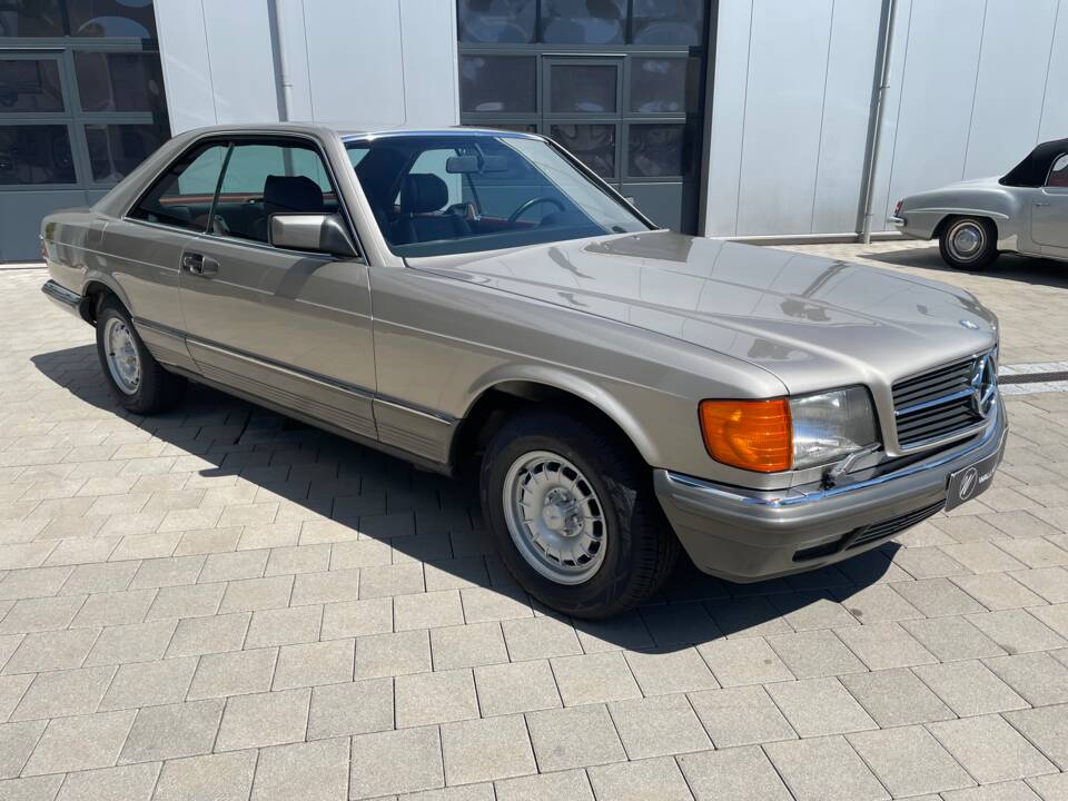 Bild 34/48 von Mercedes-Benz 500 SEC (1985)