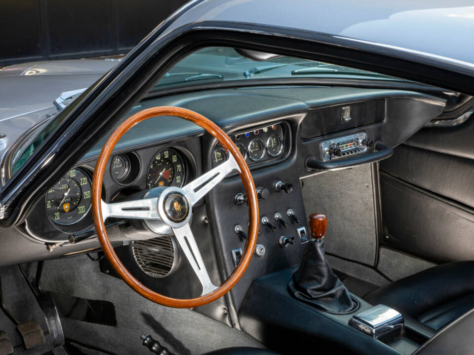 Bild 10/11 von Lamborghini 400 GT (1967)