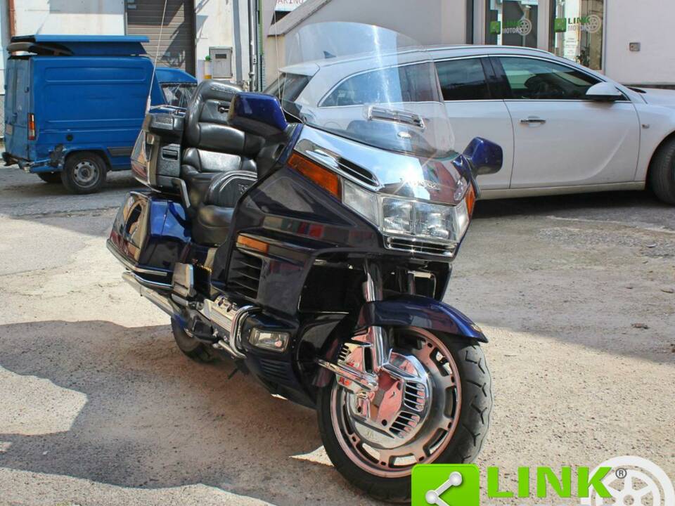 Immagine 4/10 di Honda DUMMY (2000)