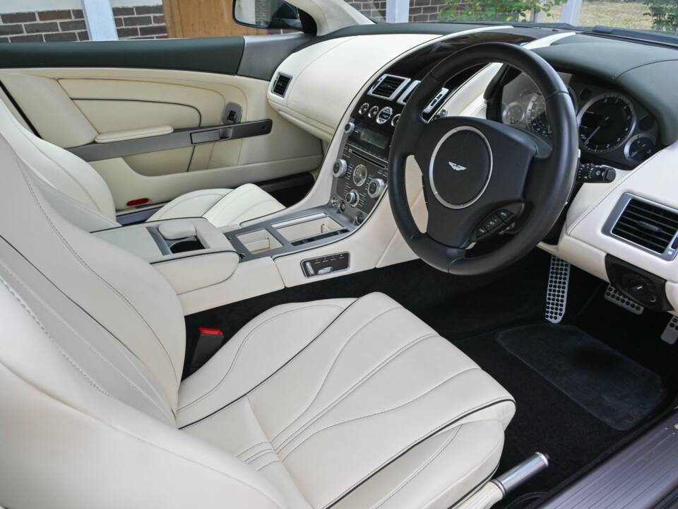 Bild 33/49 von Aston Martin DB 9 (2013)