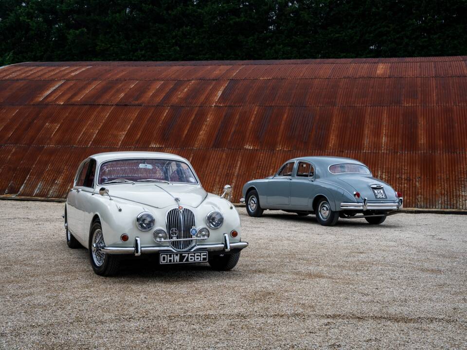 Bild 49/51 von Jaguar 240 (1968)