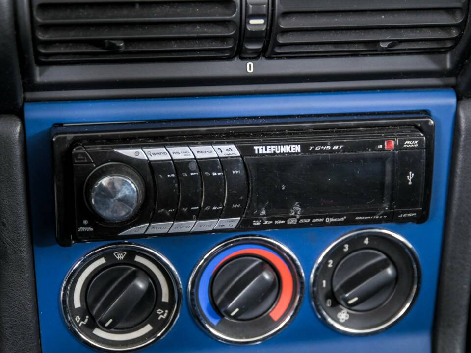 Image 18/50 of BMW Z3 2.0 (1999)