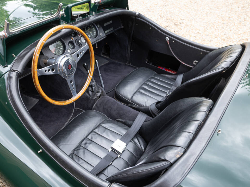 Afbeelding 4/36 van Jaguar XK 120 OTS (1951)