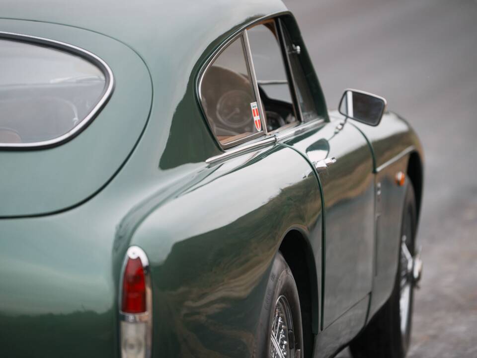 Image 20/31 of Aston Martin DB 2/4 Mk III (1958)