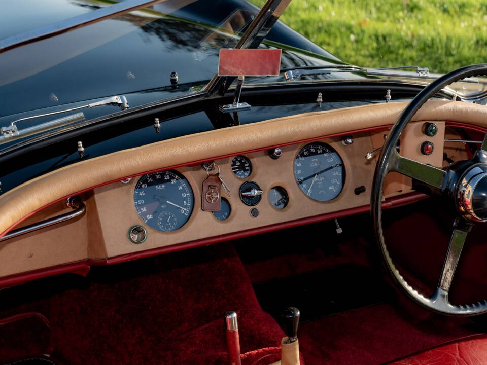 Afbeelding 52/58 van Jaguar XK 120 OTS (1951)