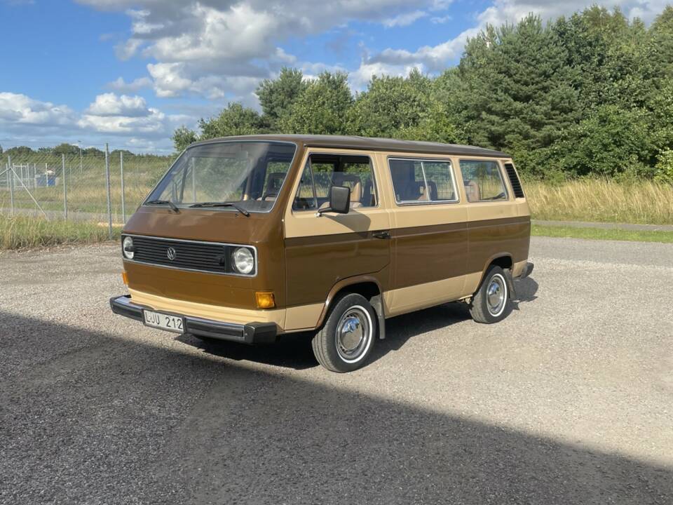 Bild 2/16 von Volkswagen T3 Caravelle GL 1.9 (1982)