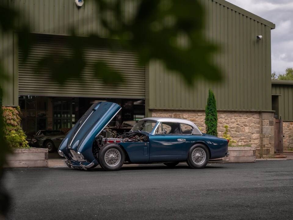 Image 56/64 of Aston Martin DB 2/4 Mk II (1957)