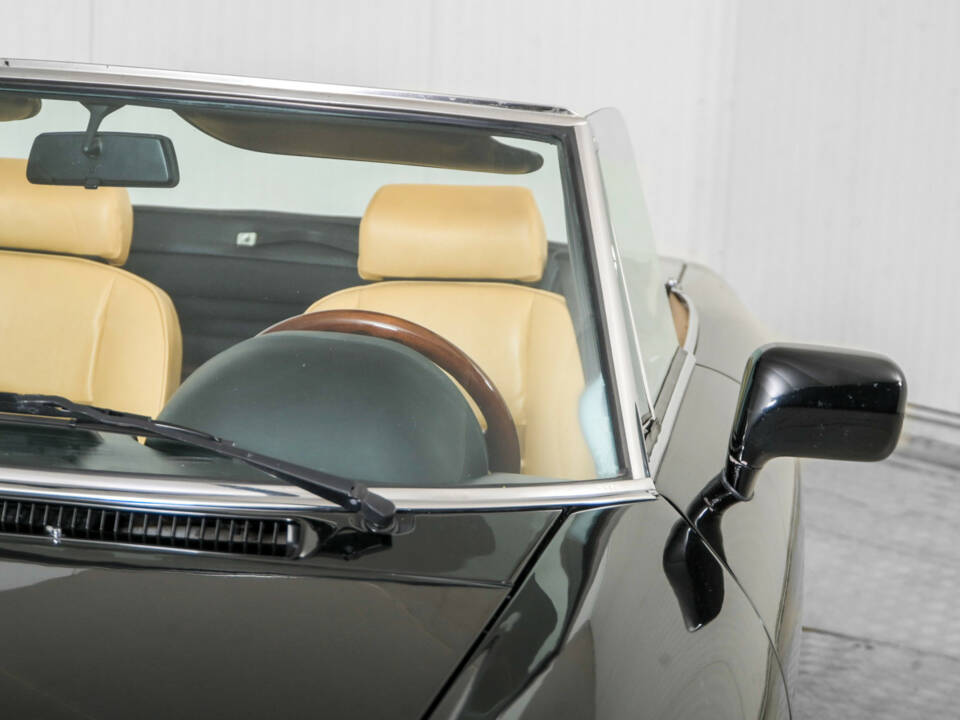 Bild 26/50 von Alfa Romeo 2.0 Spider (1991)