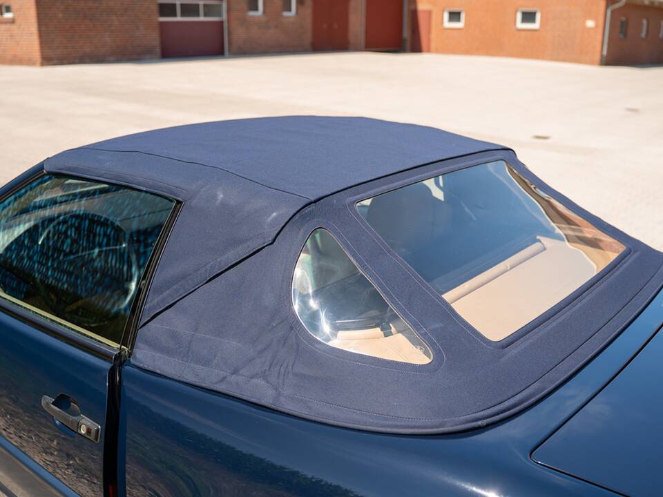 Image 42/44 de Mercedes-Benz 500 SL (1990)