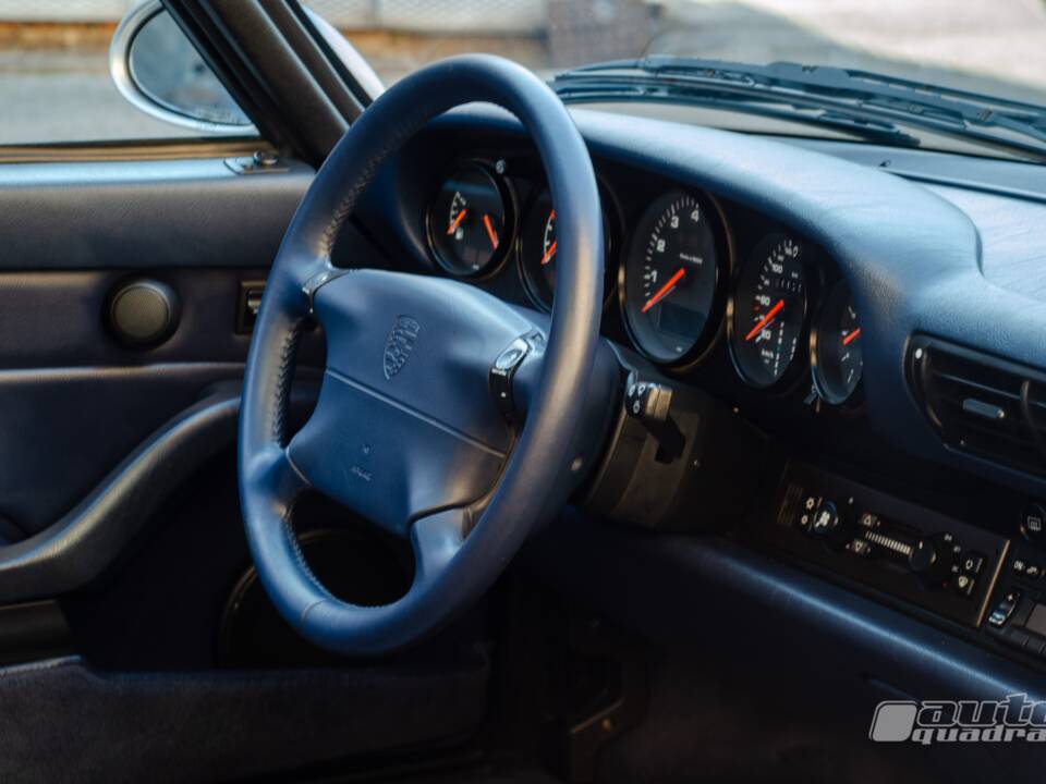 Immagine 7/13 di Porsche 911 Targa (1996)