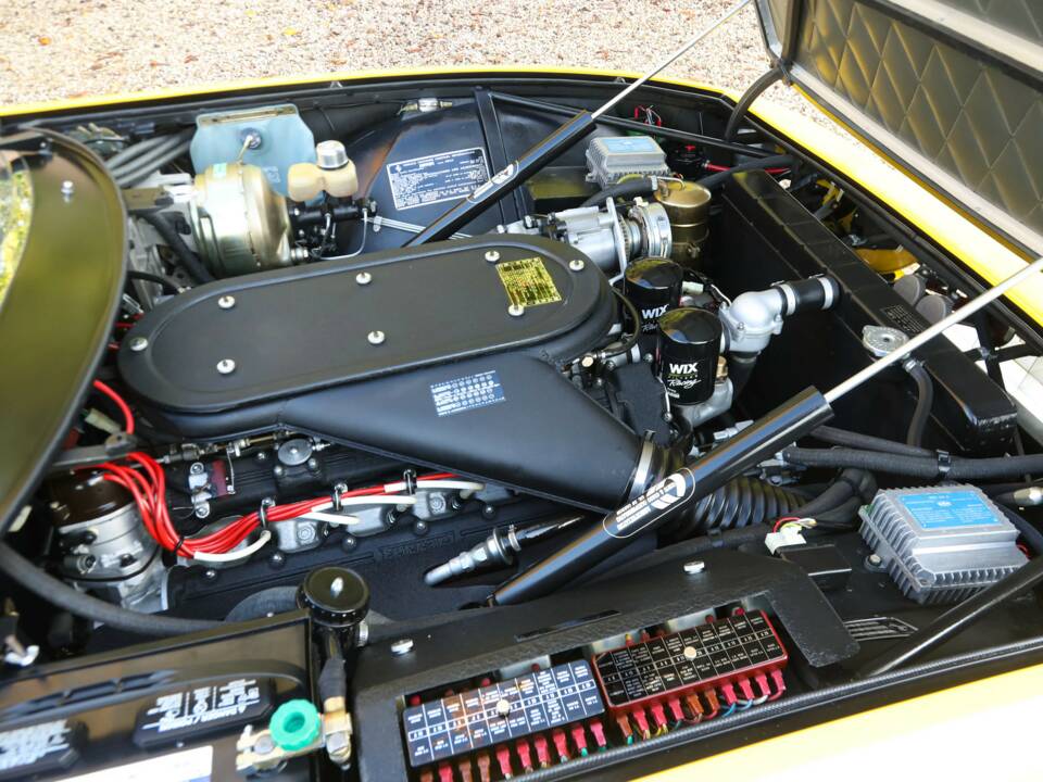 Image 28/50 of Ferrari 365 GTB/4 Daytona (1973)