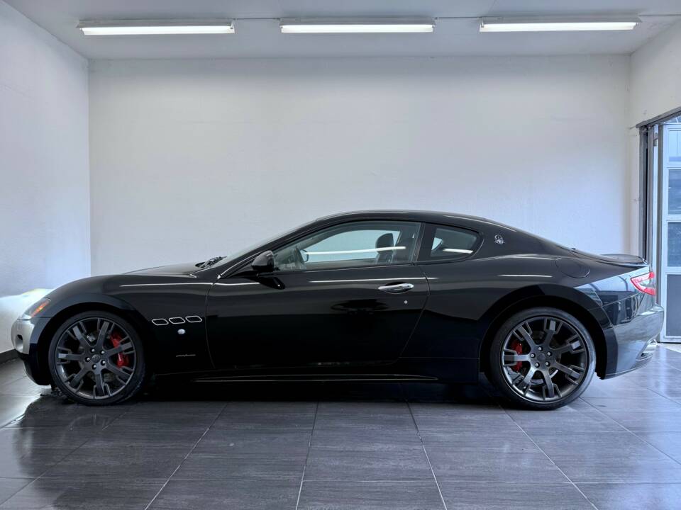 Bild 7/25 von Maserati GranTurismo S (2008)