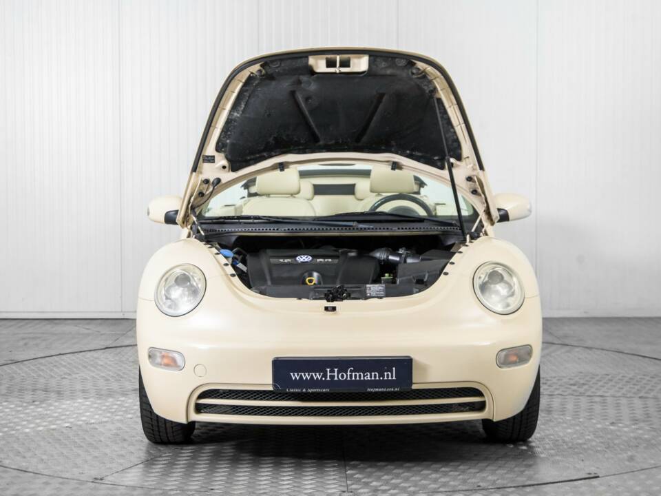 Bild 36/50 von Volkswagen New Beetle 1.6 (2003)