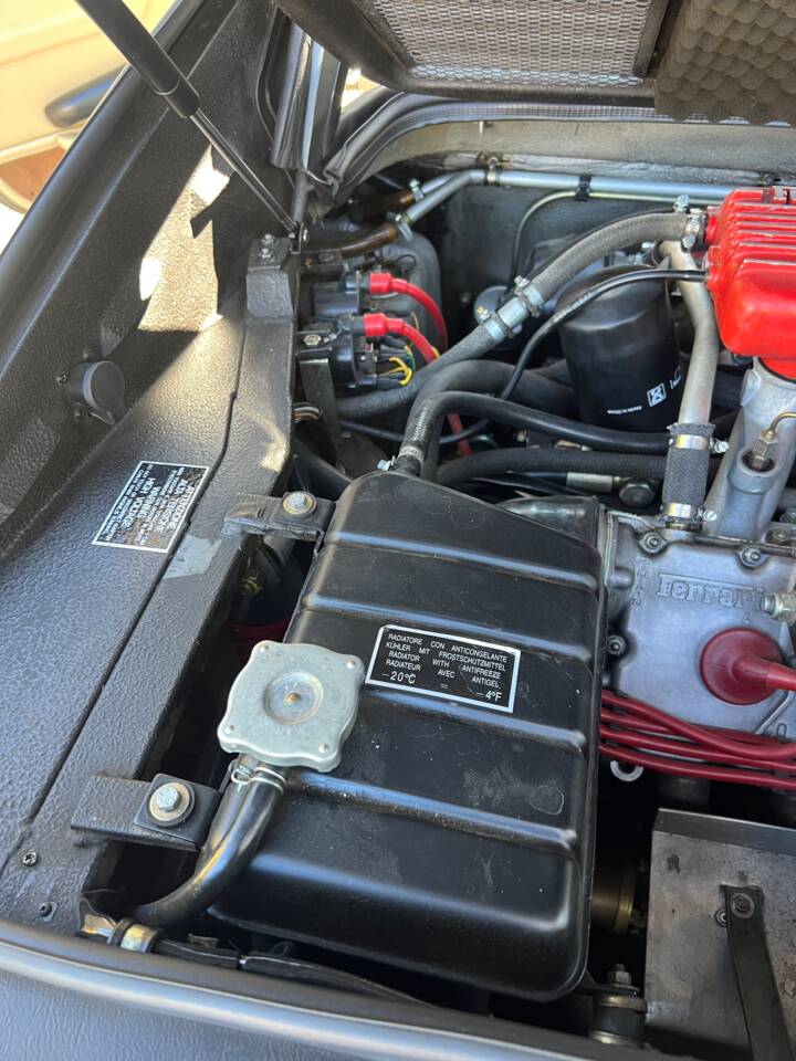 Image 59/114 de Ferrari 308 GTS Quattrovalvole (1985)