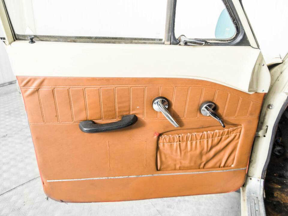 Bild 28/50 von Volvo Amazon P220 (1968)
