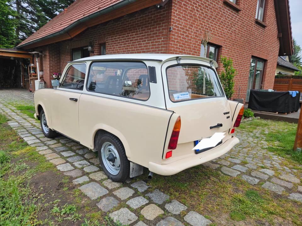 Image 6/18 of Trabant 601 Universal (1987)