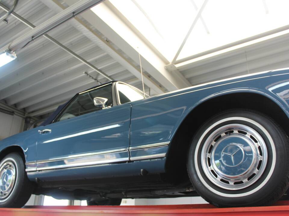 Imagen 8/50 de Mercedes-Benz 280 SL (1968)
