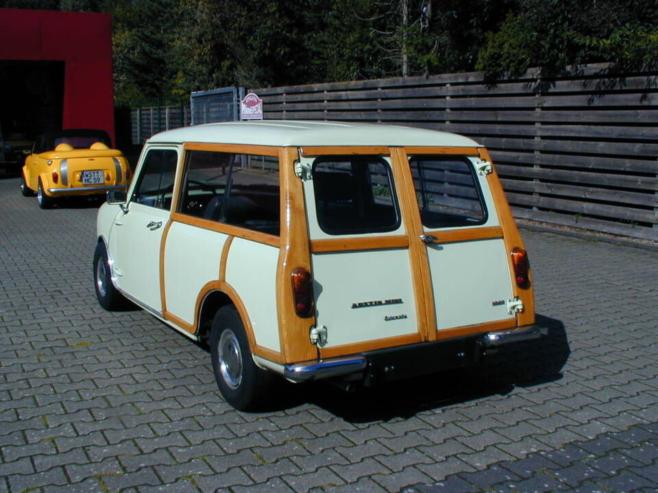 Image 3/5 of Austin Mini Countryman (1969)