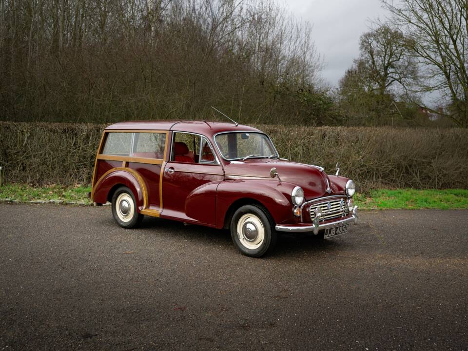 Image 10/43 of Morris Minor 1000 Traveller (1966)