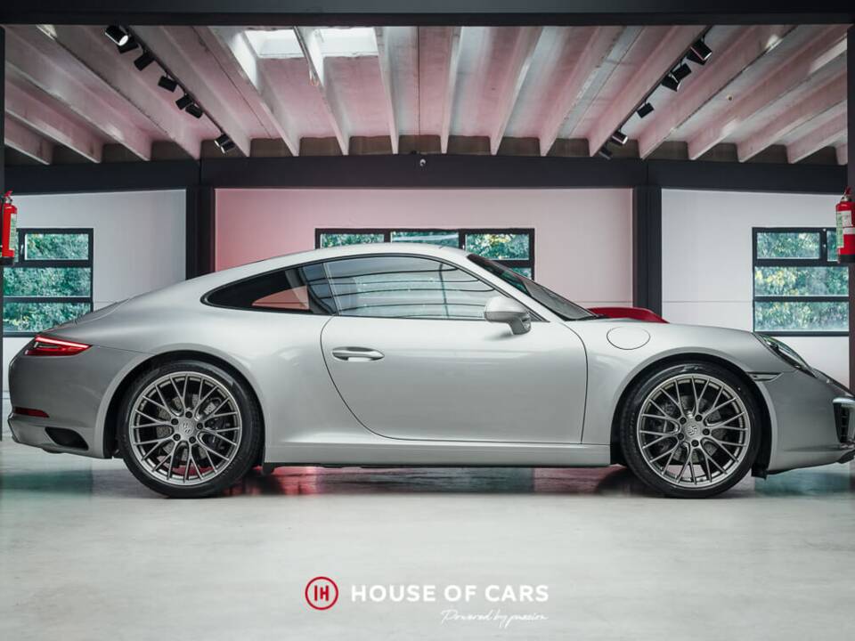 Image 5/24 of Porsche 911 Carrera (2016)
