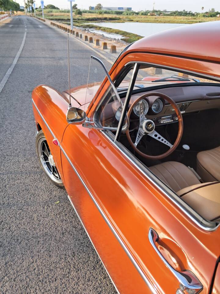 Image 10/73 of Volkswagen 1500 S (1964)