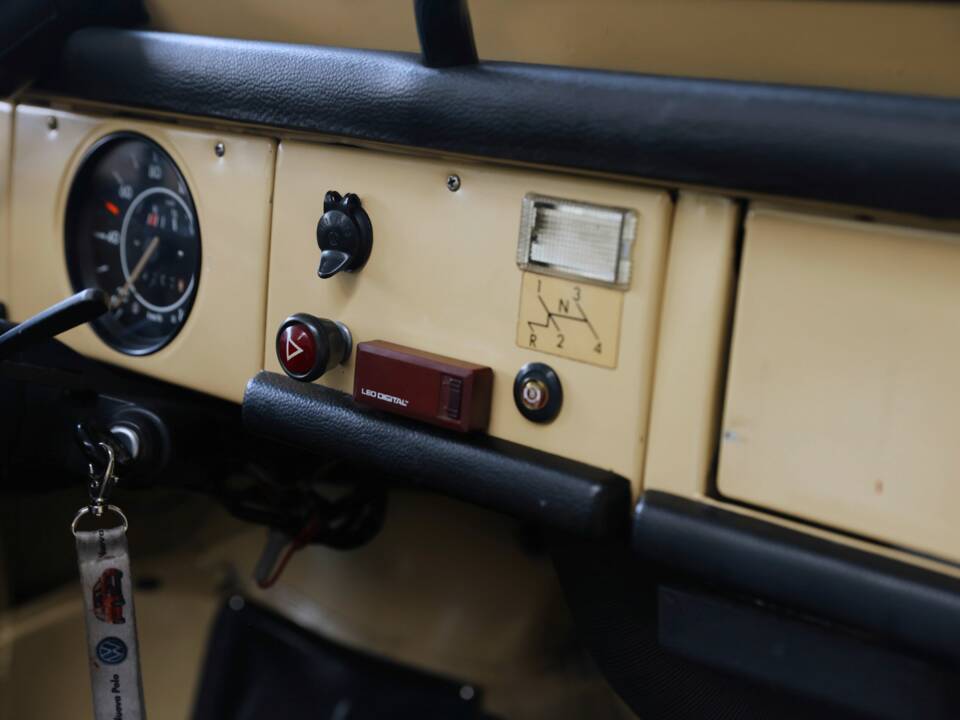 Image 37/47 of Volkswagen Thing 1500 (1981)
