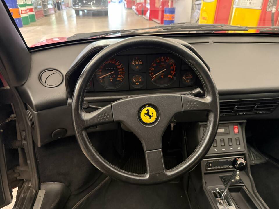 Bild 6/19 von Ferrari Mondial T (1994)