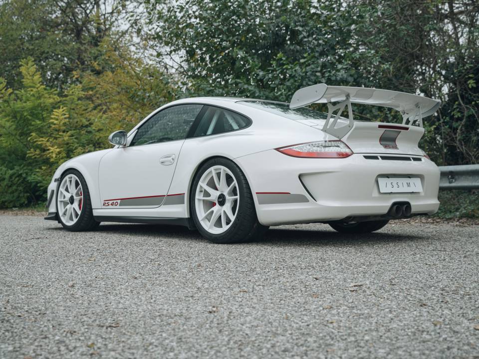 Image 5/70 of Porsche 911 GT3 RS 4.0 (2011)