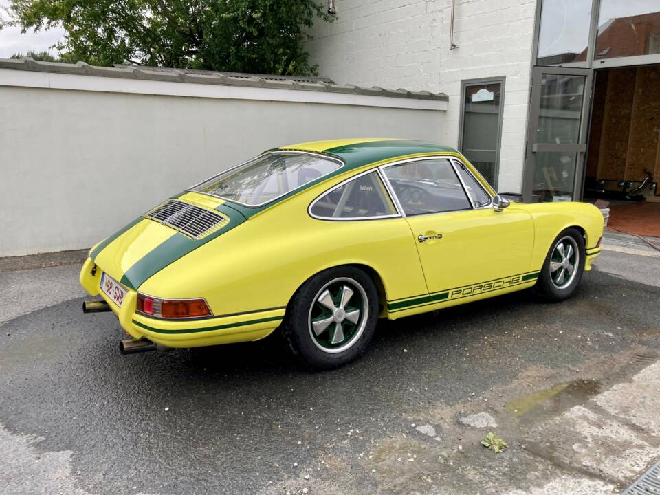 Image 35/40 of Porsche 911 2.0 (1968)