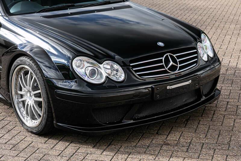 Image 8/50 of Mercedes-Benz CLK DTM AMG (2004)