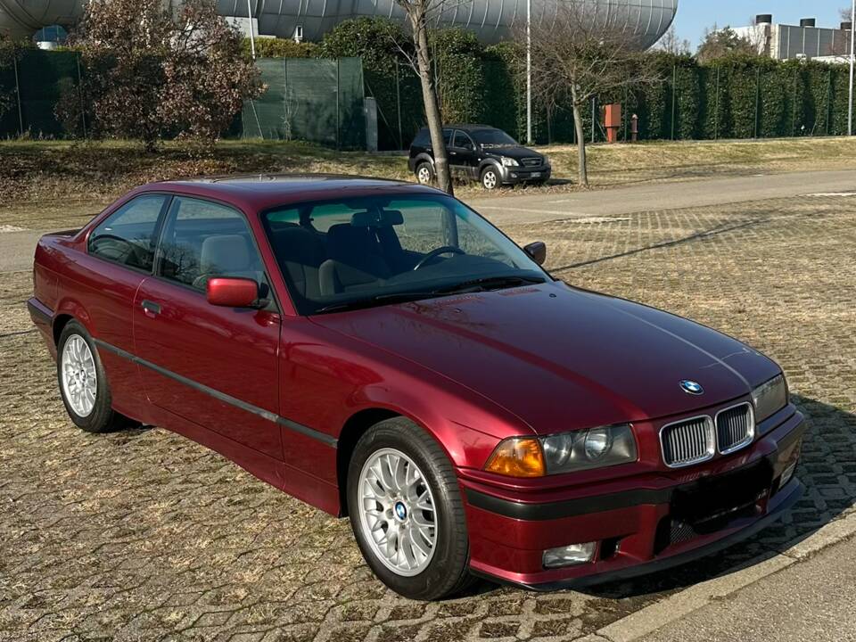 Bild 3/57 von BMW 320i (1993)