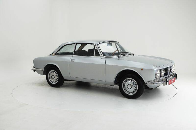 Bild 3/15 von Alfa Romeo 1750 GT Veloce (1971)