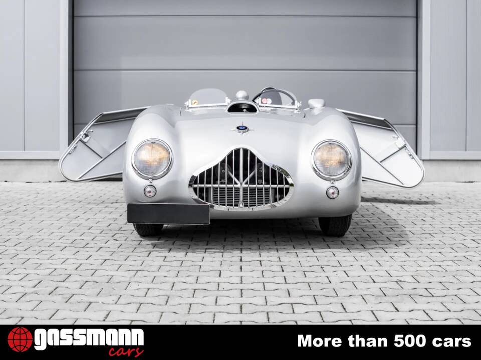 Image 3/15 of Veritas RS (1948)
