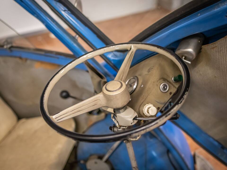 Image 8/14 de BMW Isetta 300 (1959)