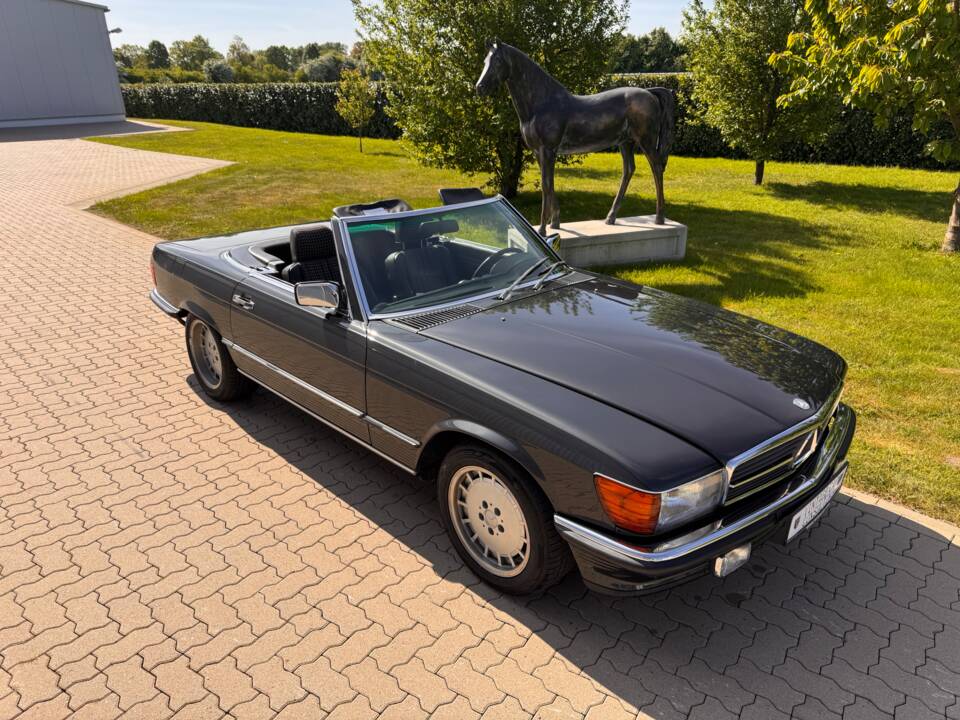 Imagen 3/93 de Mercedes-Benz 300 SL (1988)