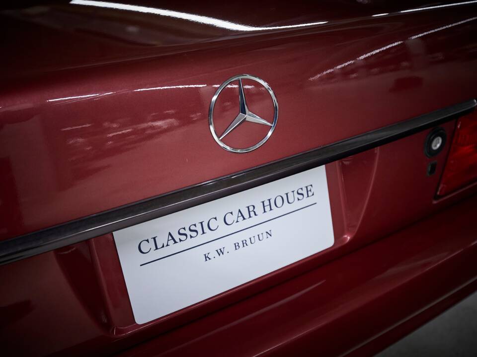 Bild 21/99 von Mercedes-Benz SL 320 (1995)