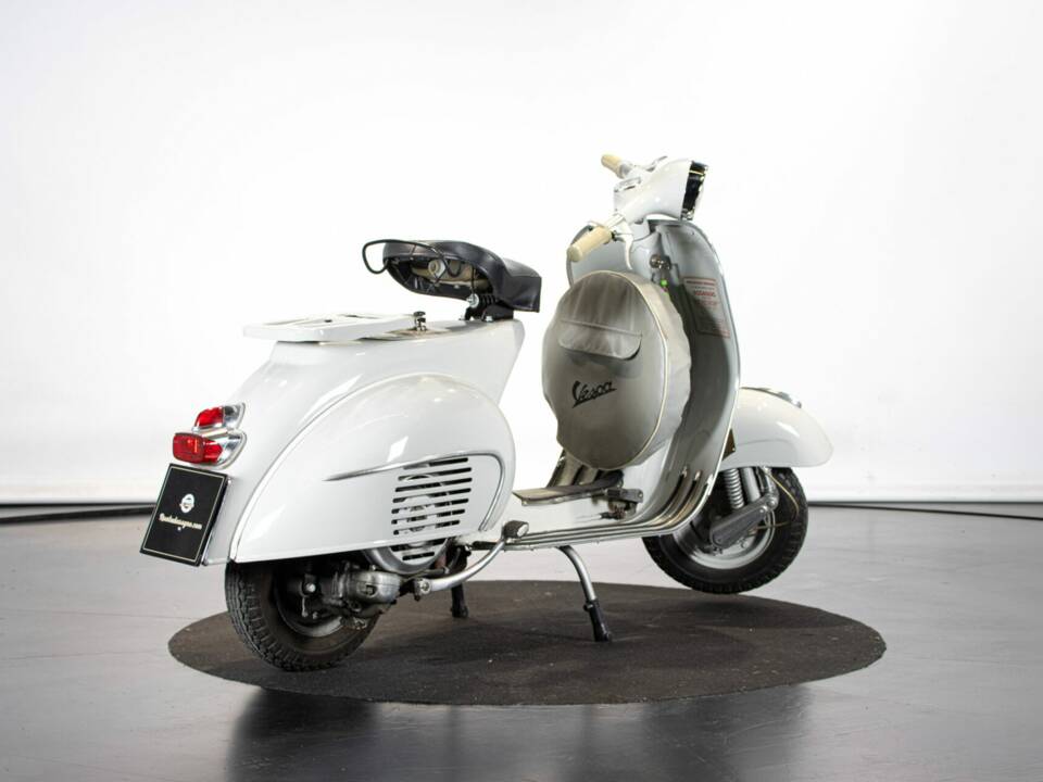 Immagine 4/50 di Piaggio Vespa 125 (1959)