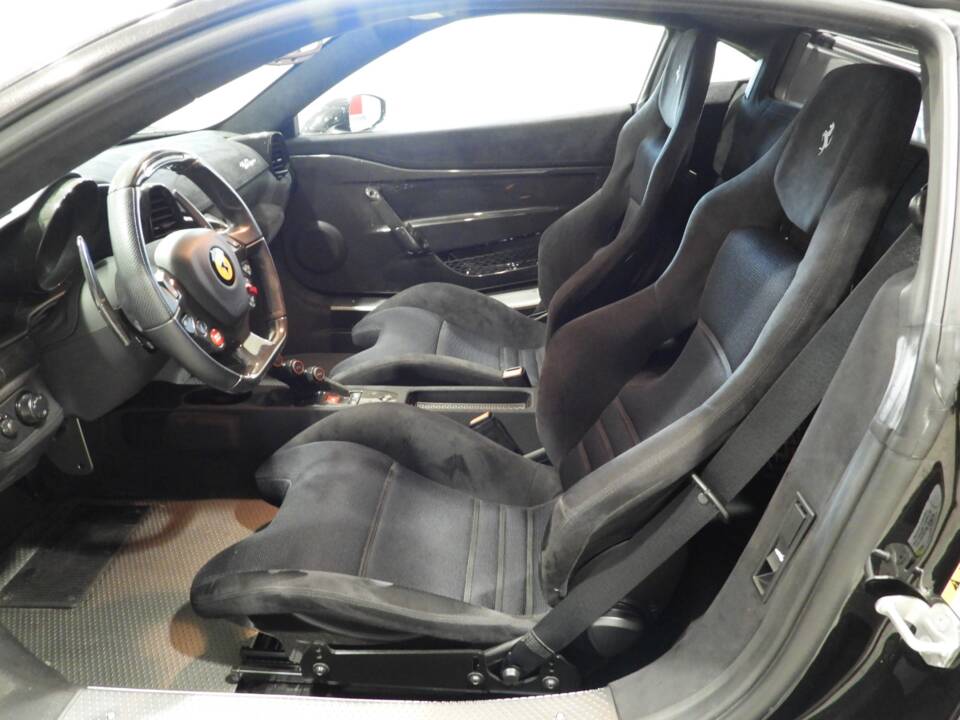 Image 6/15 of Ferrari 458 Speciale (2014)