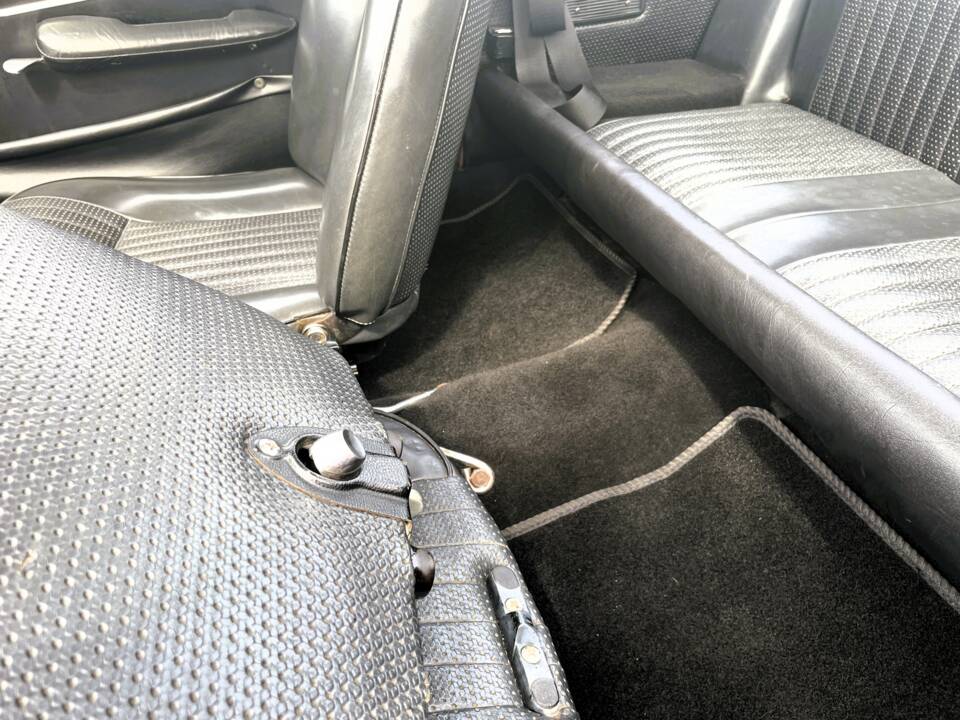 Image 37/58 of SIMCA 1200 S (1968)