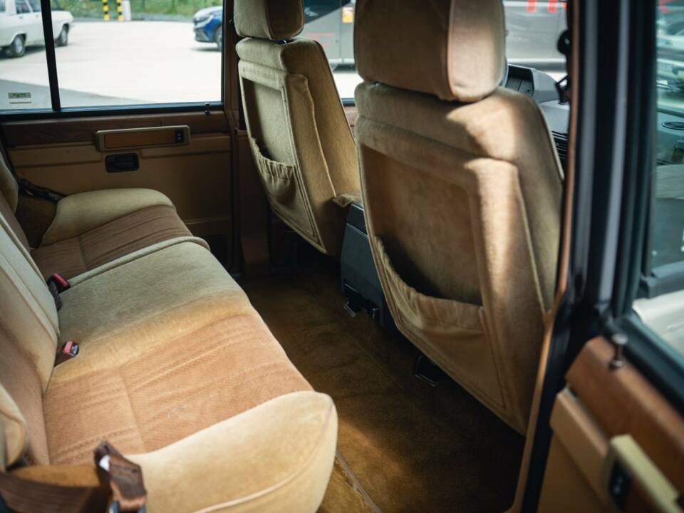 Image 7/15 of Land Rover Range Rover Classic EFI (1987)