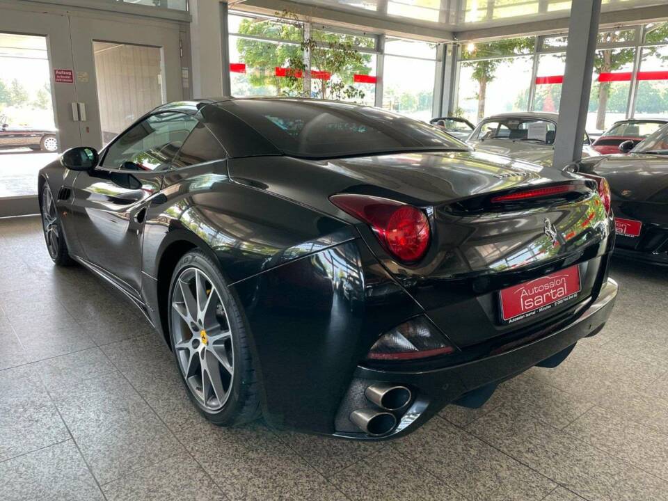 Imagen 8/17 de Ferrari California (2012)