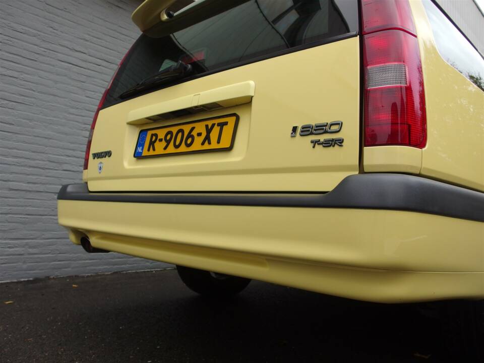 Image 15/50 de Volvo 850 T-5R (1995)
