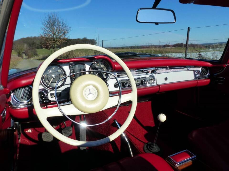 Mercedes-Benz 280 SL Roadster (W 113) 1969