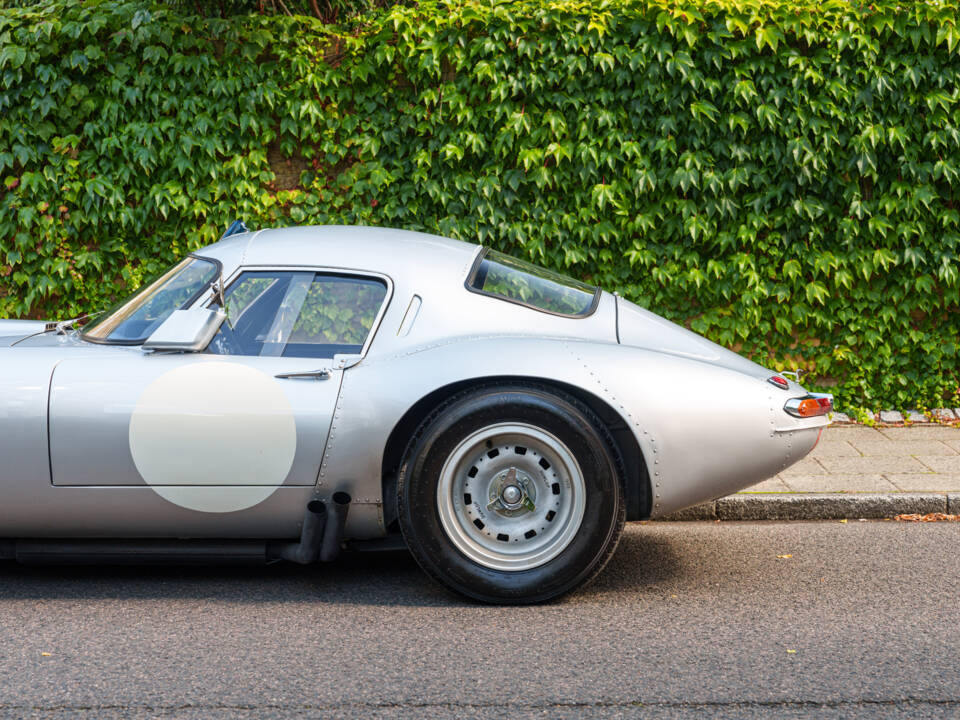 Afbeelding 16/27 van Jaguar E-Type &quot;Low Drag Coupé&quot; (1962)