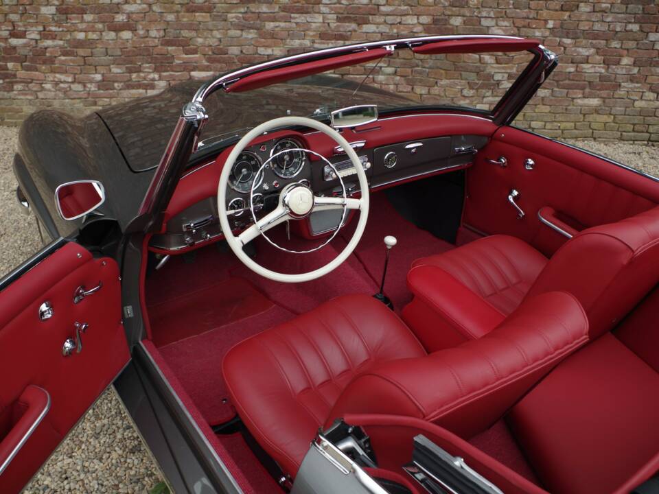 Image 45/50 of Mercedes-Benz 190 SL (1959)