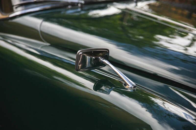 Image 22/50 of Jaguar XK 150 DHC (1954)